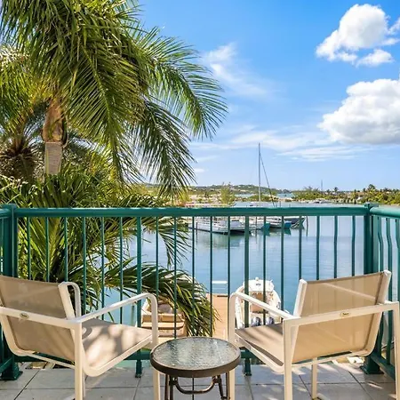 Exquisite Yacht Club Townhome